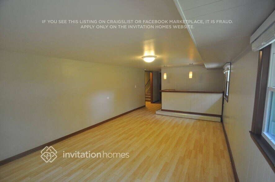 Building Photo - 12601 Massasoit Ave