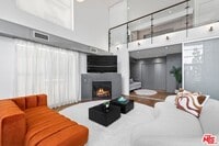 Building Photo - 7062 Hawthorn Ave