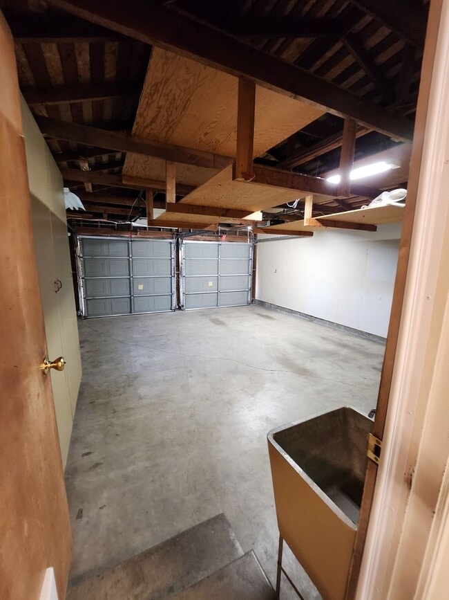 Building Photo - 2205 Monticello Ave