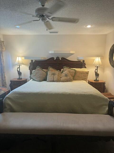 Building Photo - 5723 Lakeview Mews Cir