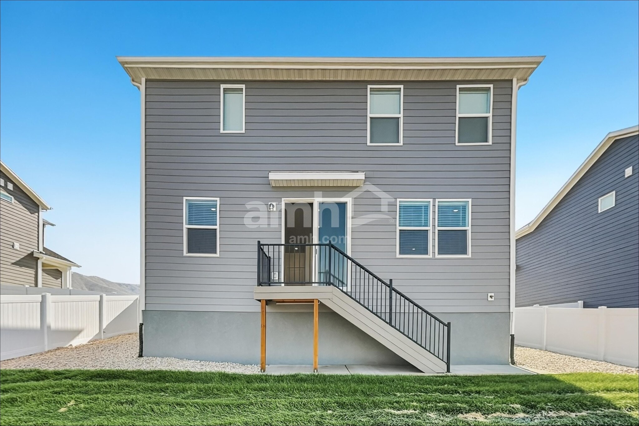 Building Photo - 1276 S Brixton Avenue