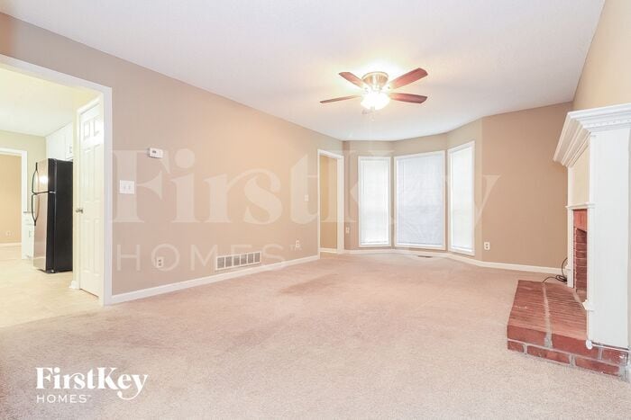 Building Photo - 1537 McAdoo Dr