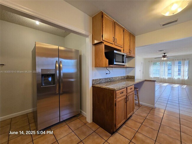 Building Photo - 3530 S 55th Ave