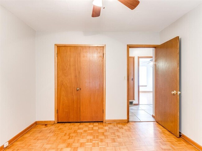 Building Photo - 1804 Melrose Dr