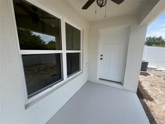 Building Photo - 12073 Henley Ave