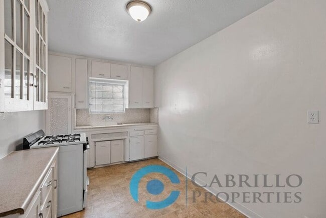 Building Photo - 3009 1/2 30th Street
