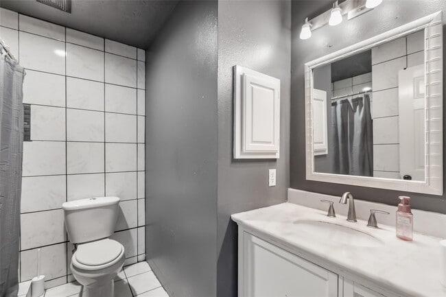 Building Photo - 18042 Noble Forest Dr