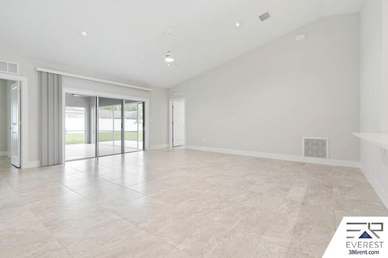 Building Photo - 22 Woodlyn Ln