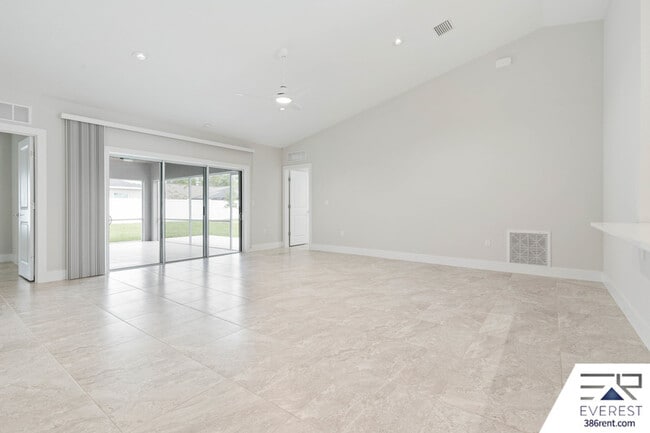 Building Photo - 22 Woodlyn Ln