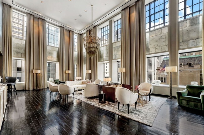 Building Photo - 118 E Erie St