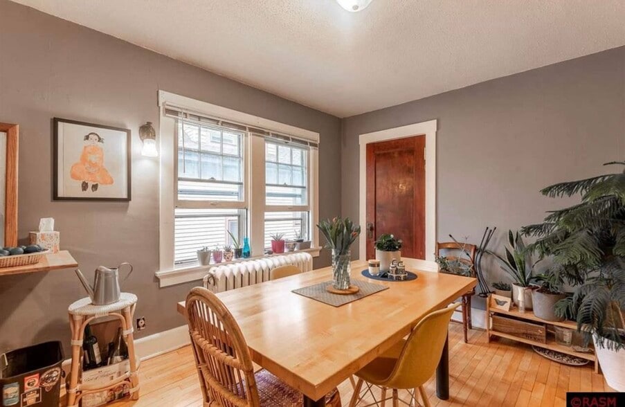 dining room - 207 Van Brunt St