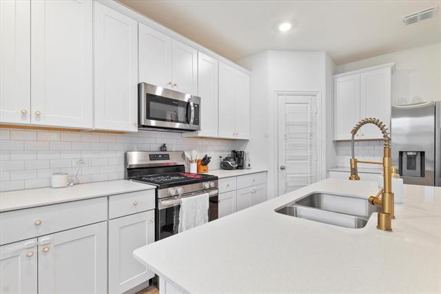 Building Photo - 221 Ardsley Ln