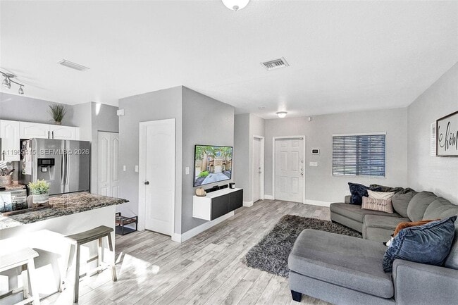 Building Photo - 8518 SW 214th Ln