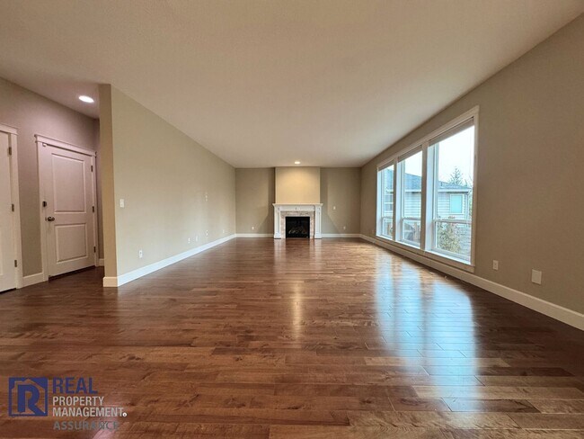 Building Photo - 650 NW Willow Glen Pl