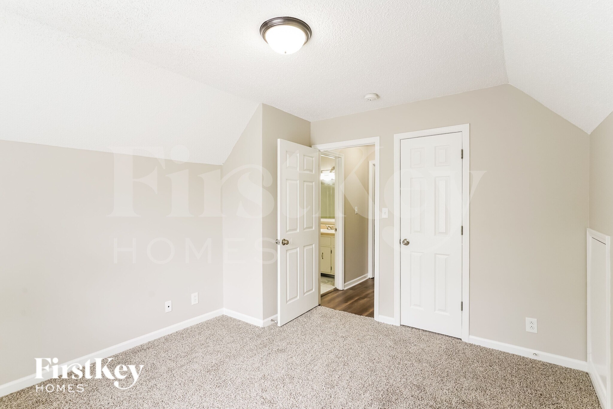 Building Photo - 2675 Elkmont Dr