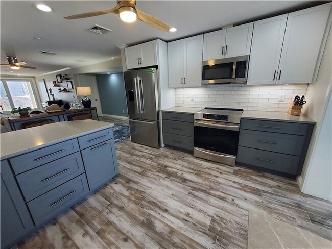 Building Photo - 31 Coddington St