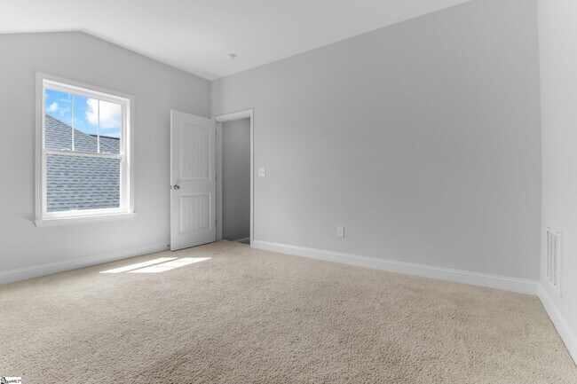 Building Photo - 111 Royal Pine Wy.