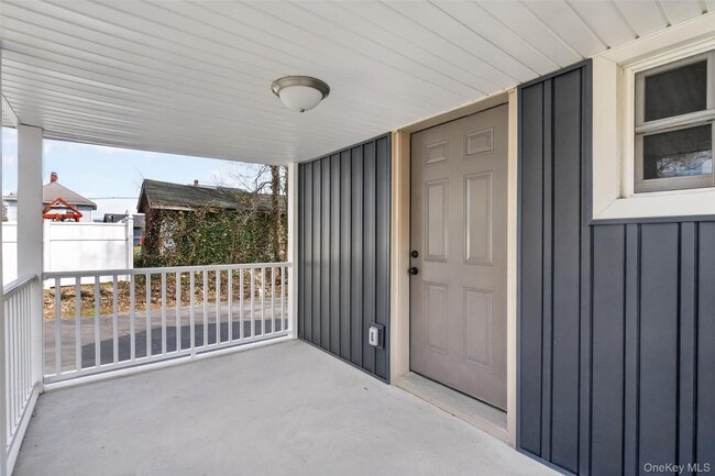 Building Photo - 62 Poplar St