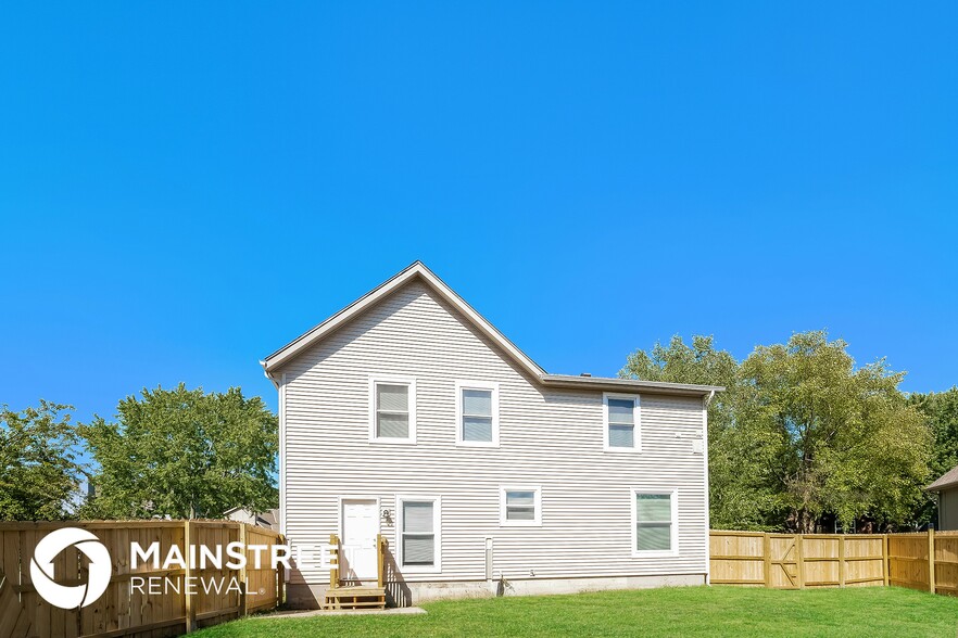 Building Photo - 8029 W 149th St