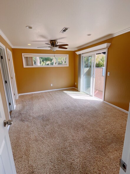 Building Photo - 1336 El Camino Dr