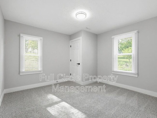 Building Photo - 504 Harris St