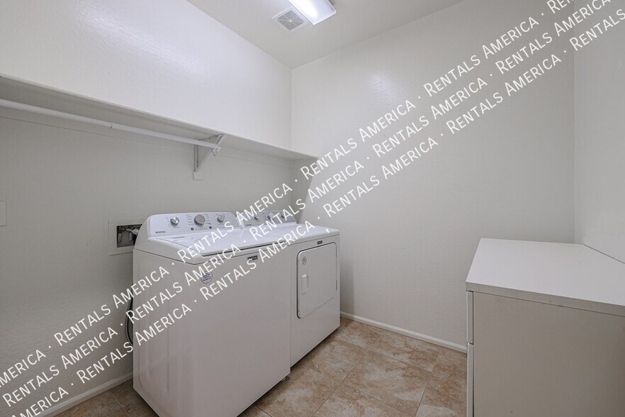 Building Photo - 24016 N 164th Ave