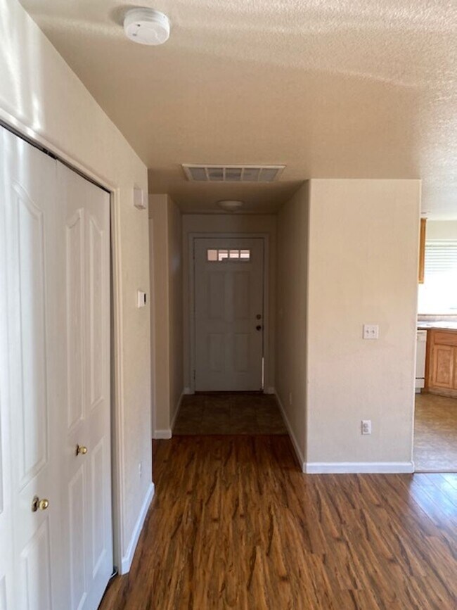 Building Photo - 2210-2214 ARLINGTON