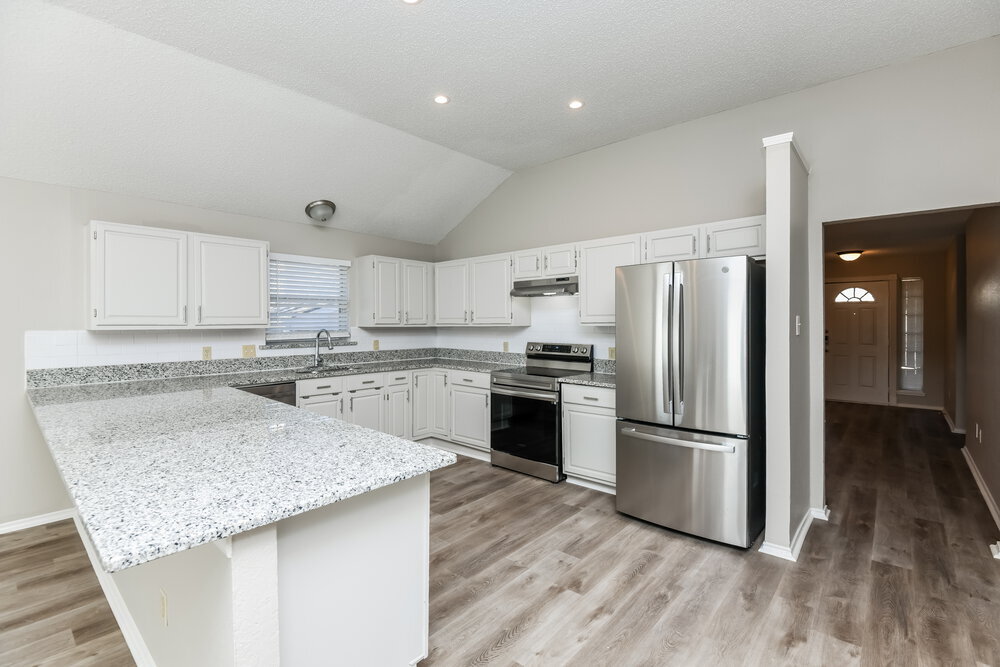 Building Photo - 4648 Feathercrest Dr
