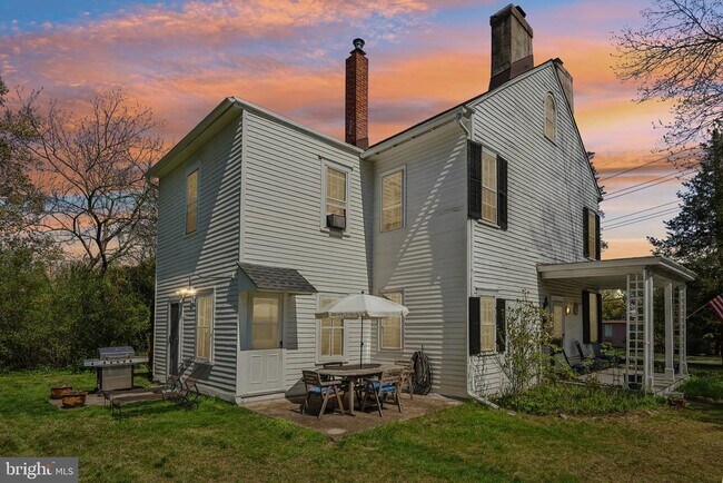 Building Photo - 2167 Brunswick Ave