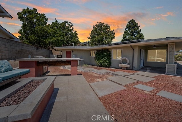 Building Photo - 23932 Flores Ave
