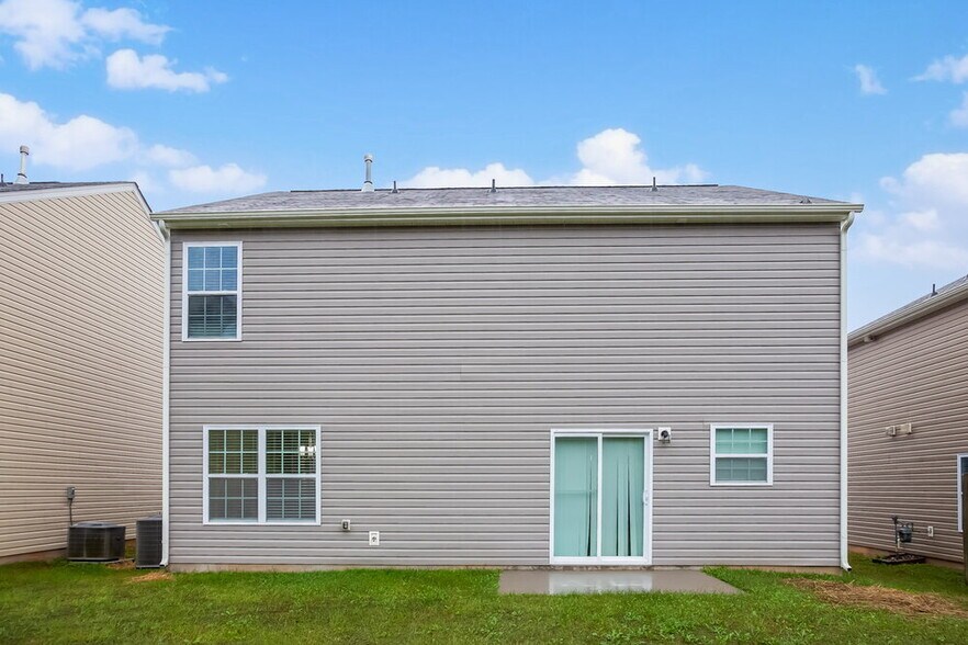 Building Photo - 1924 Eastway Dr