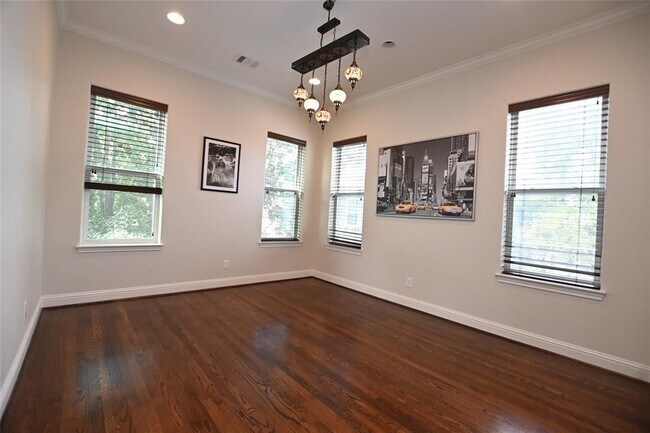 Building Photo - 5520 Kiam St