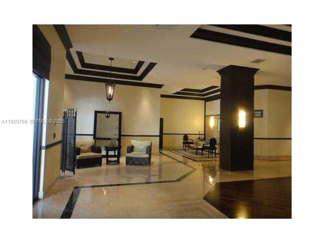 Building Photo - 3600 Yacht Club Dr