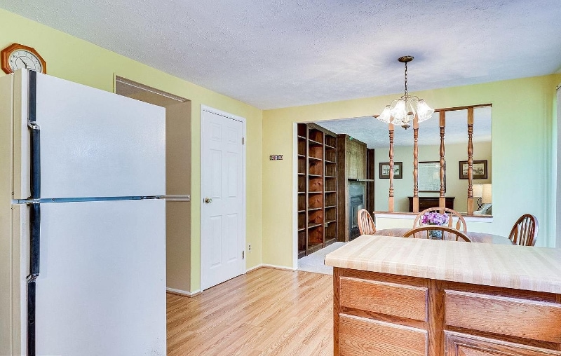 Building Photo - 9417 Mirror Pond Dr