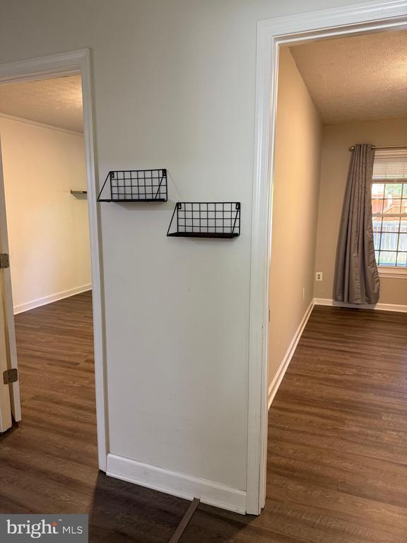 Building Photo - 4637 Luxberry Dr