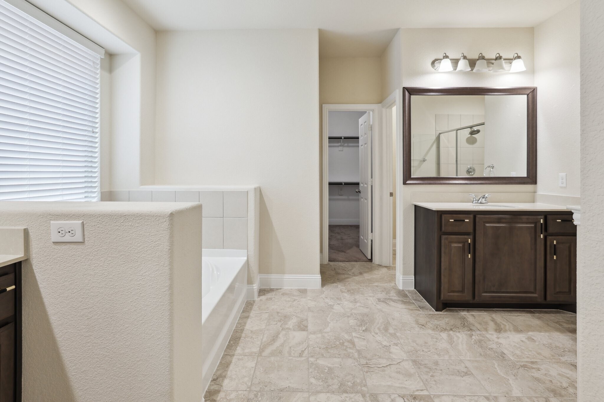 Building Photo - 5729 Fuder Dr