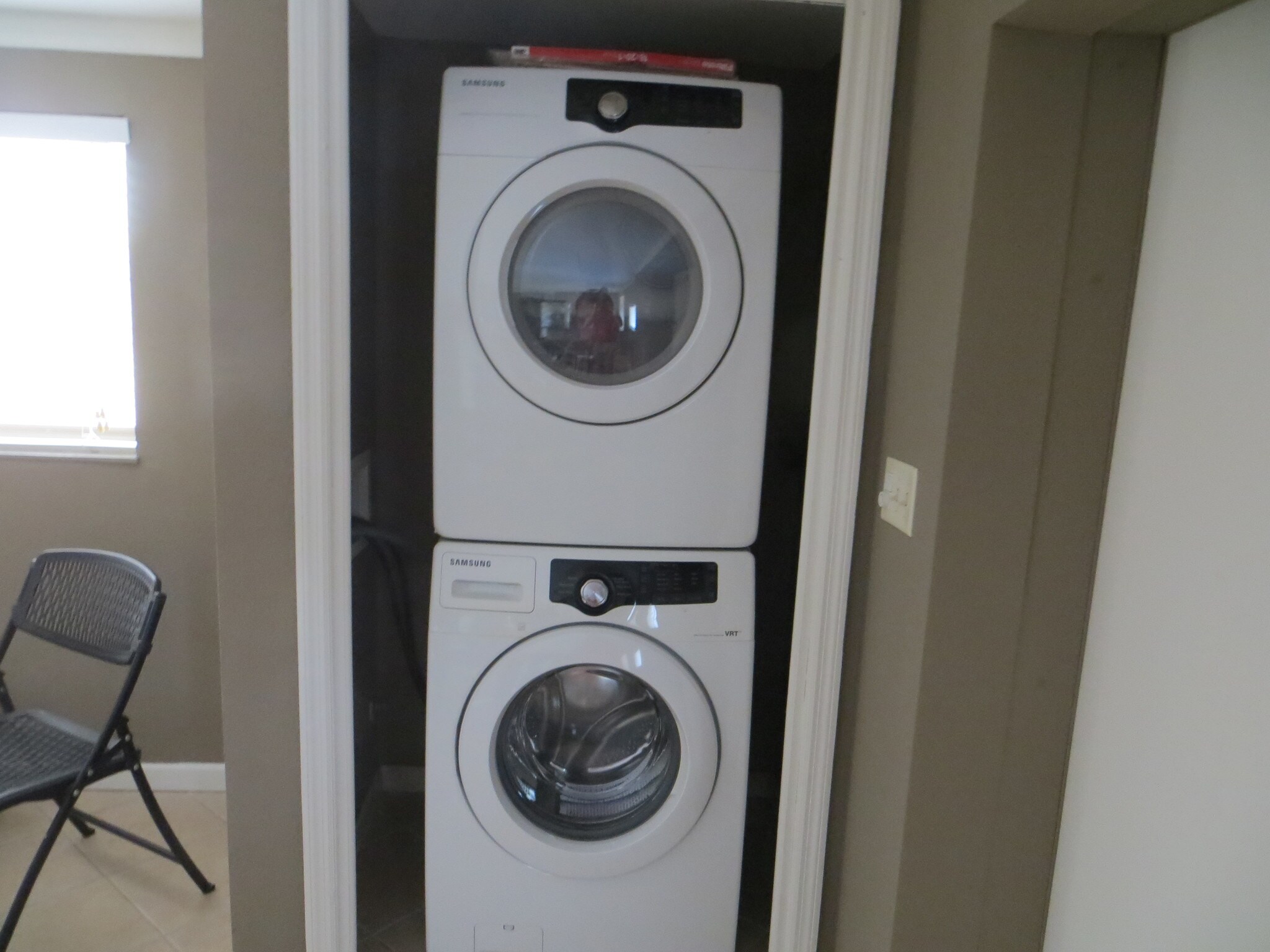 Building Photo - 16 SW 1st Ave