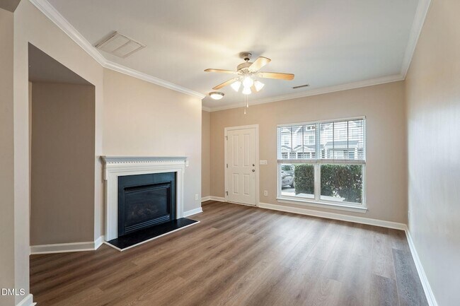 Building Photo - 8819 Orchard Grove Way