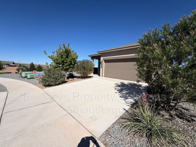 Building Photo - 4875 Mount Salas St NE