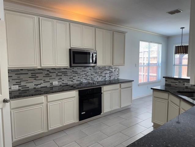 Building Photo - 1613 Clarke Springs Dr