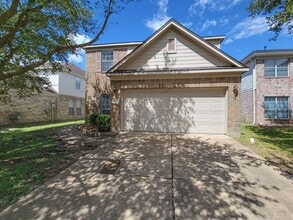 Building Photo - Well-Maintained Home with Spacious Layout ...