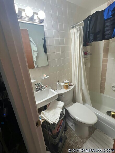 Building Photo - 1315 Commonwealth Ave