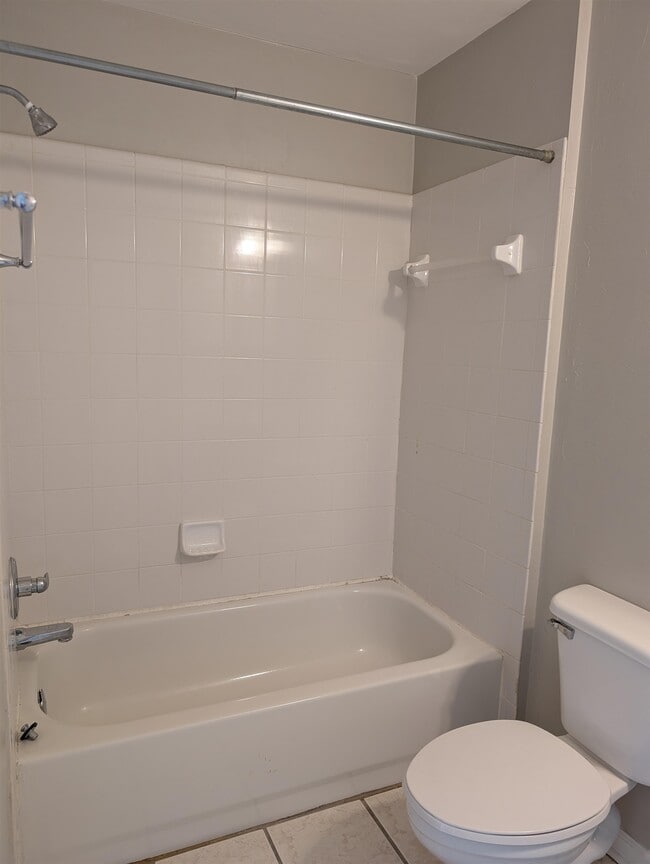 Building Photo - 4246 Augustus Oak Ct