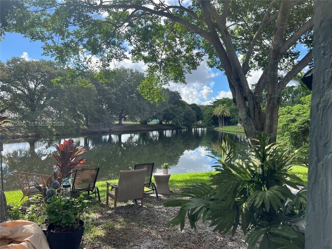 Building Photo - 8320 SW 12th St