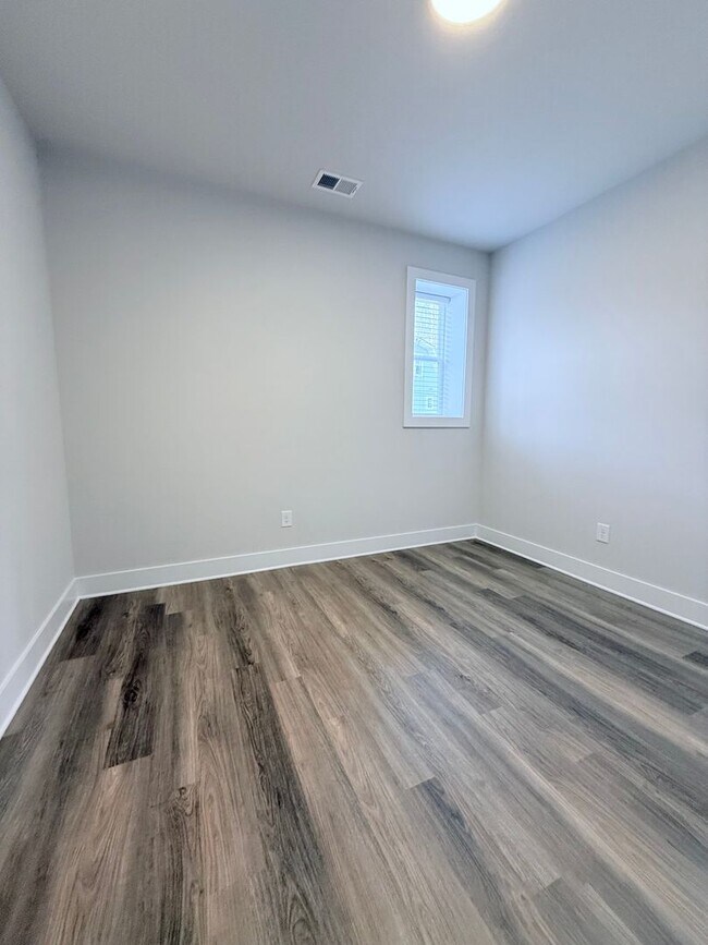 Building Photo - 3/2 Ranch Style home in Forsyth County