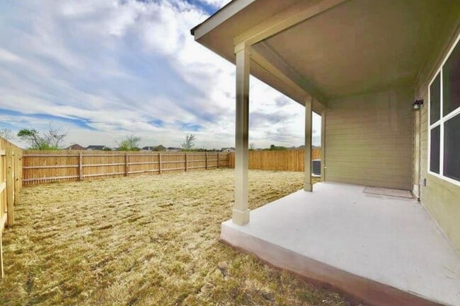 Building Photo - 2813 Bridekirk Dr