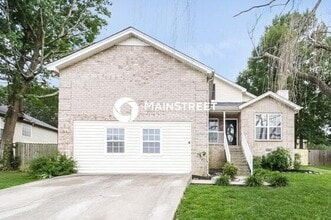 Building Photo - 3 Bedroom Pet-Friendly Home in La Vergne, TN with Main Street Renewal