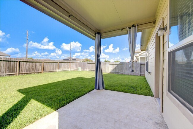 Building Photo - 3566 Paganini Pl