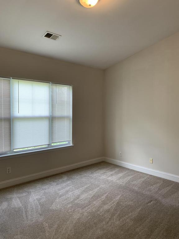 Building Photo - 110 Portsmith Dr