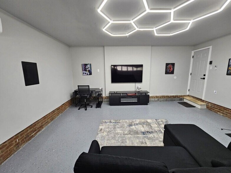 Primary Photo - 7335 Quail Ridge Dr